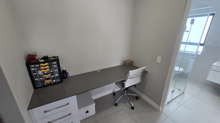 To Let 3 Bedroom Property for Rent in Groot Phesantekraal Estate Western Cape